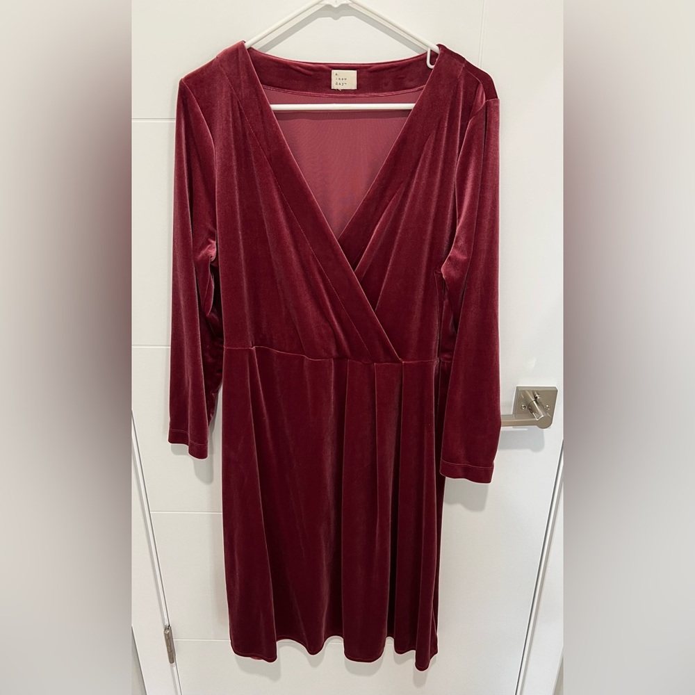 Crushed velvet midi burgundy dress by a new day.